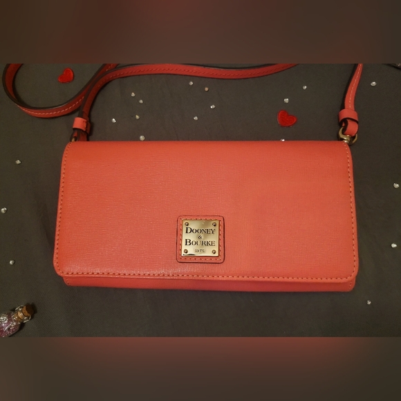 Dooney & Bourke Pebble Leather Daphne Crossbody Wallet Purse - Picture 9 of 16